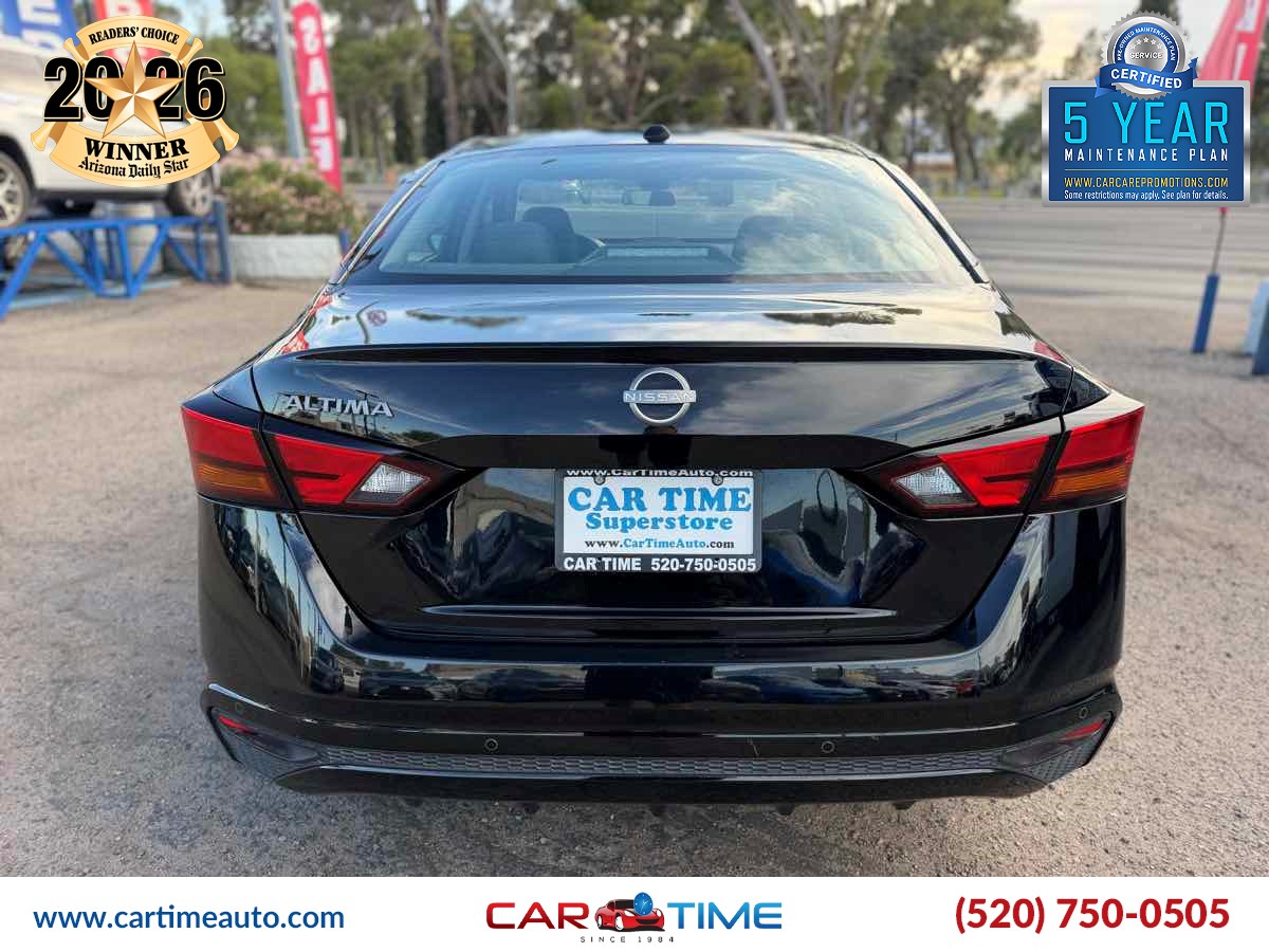 Nissan Altima photo 5