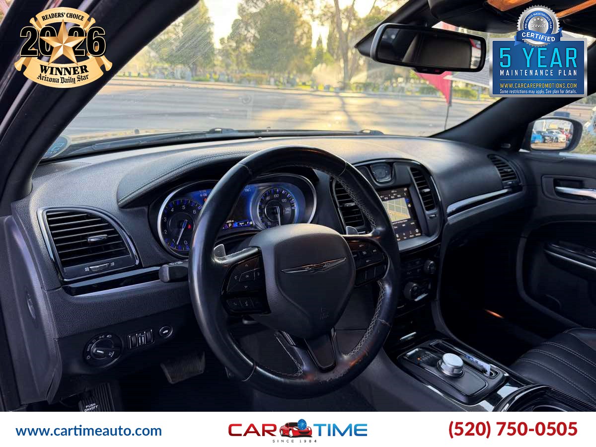 Chrysler 300 photo 11