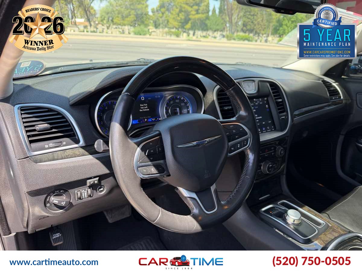 Chrysler 300 photo 8