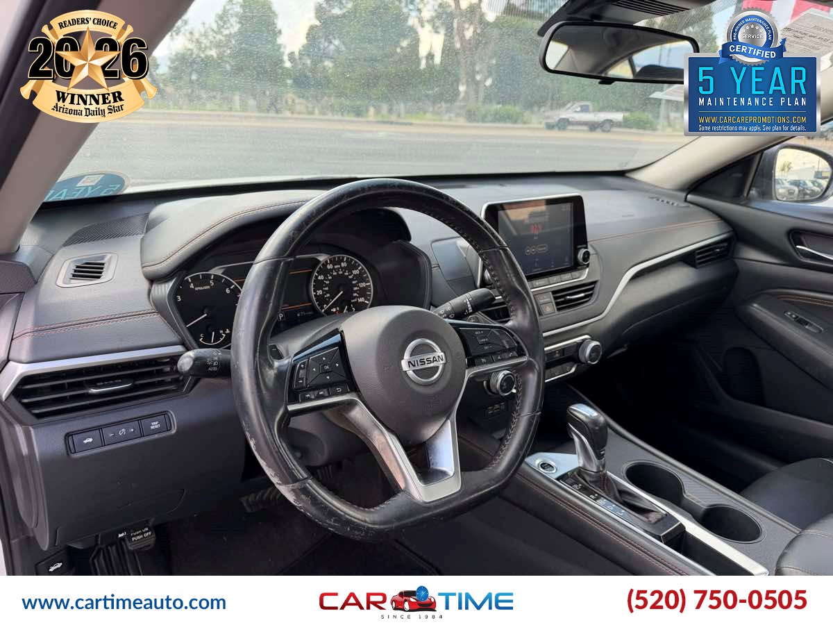 Nissan Altima photo 8