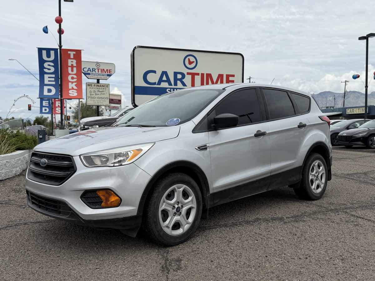Ford Escape photo 2