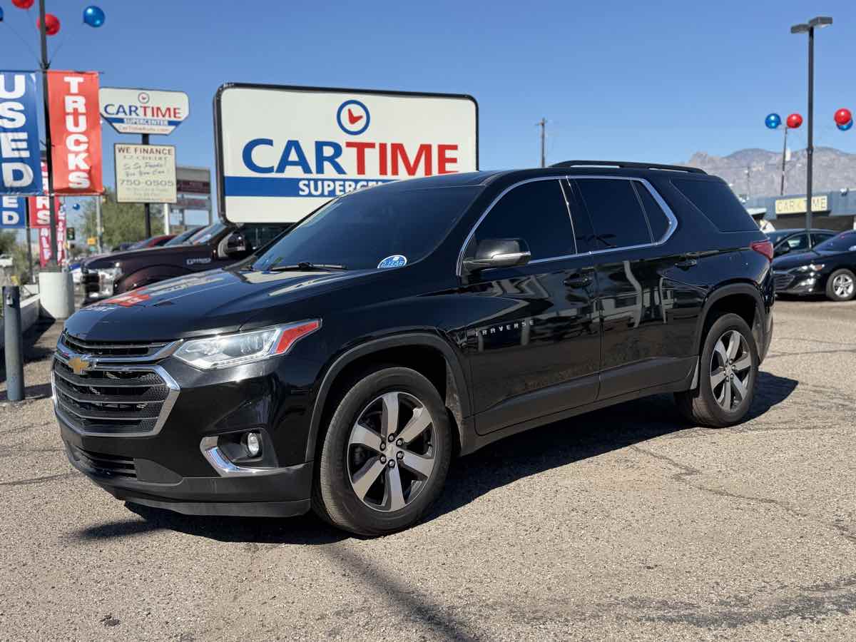 Chevrolet Traverse photo 2
