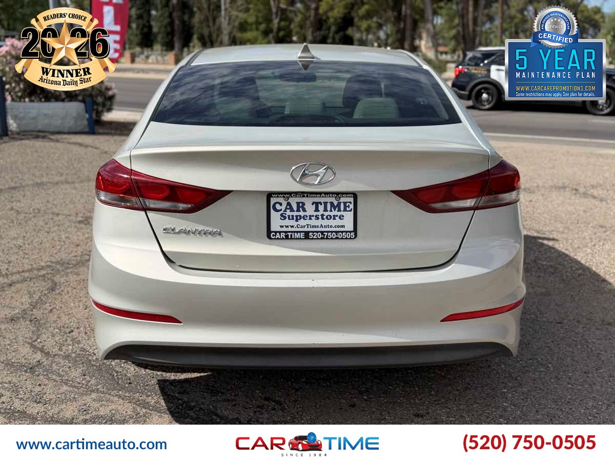 Hyundai Elantra photo 5