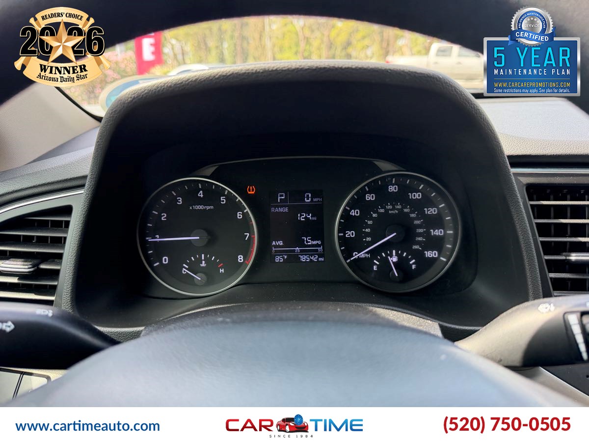 Hyundai Elantra photo 12