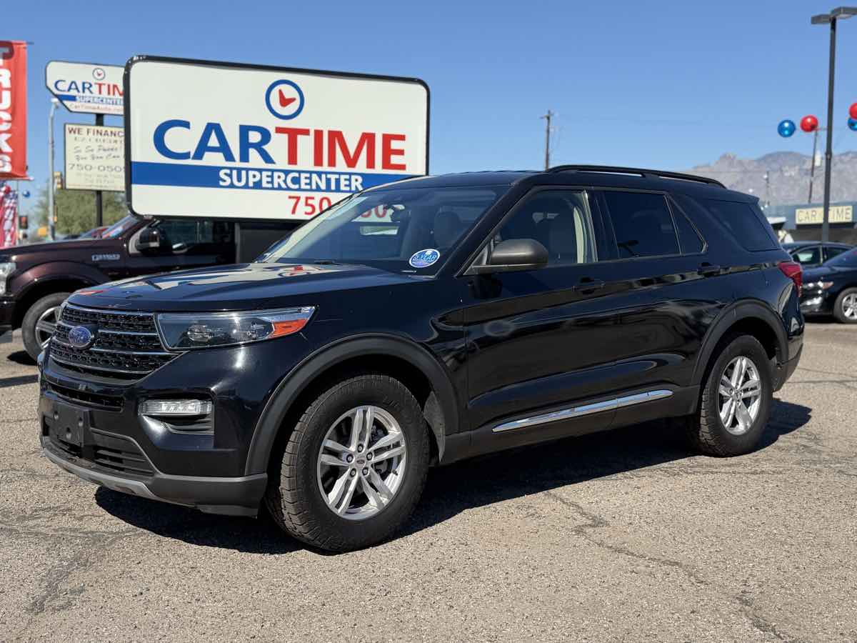 Ford Explorer photo 2