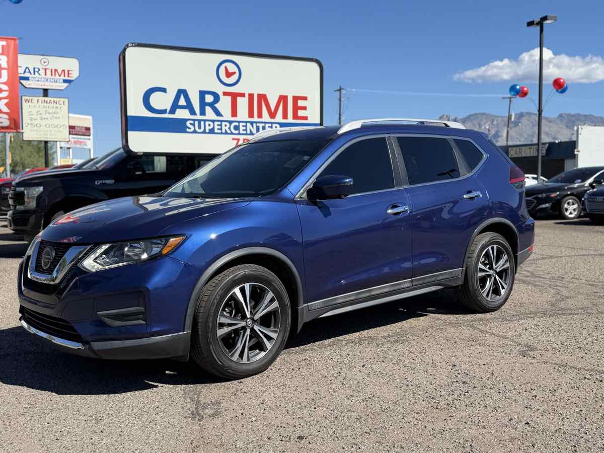 Nissan Rogue photo 2