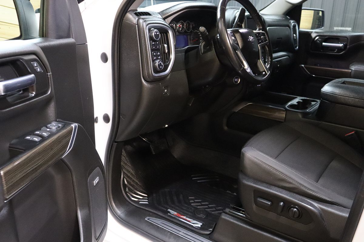 2022 Chevrolet Silverado 1500 RST photo 22