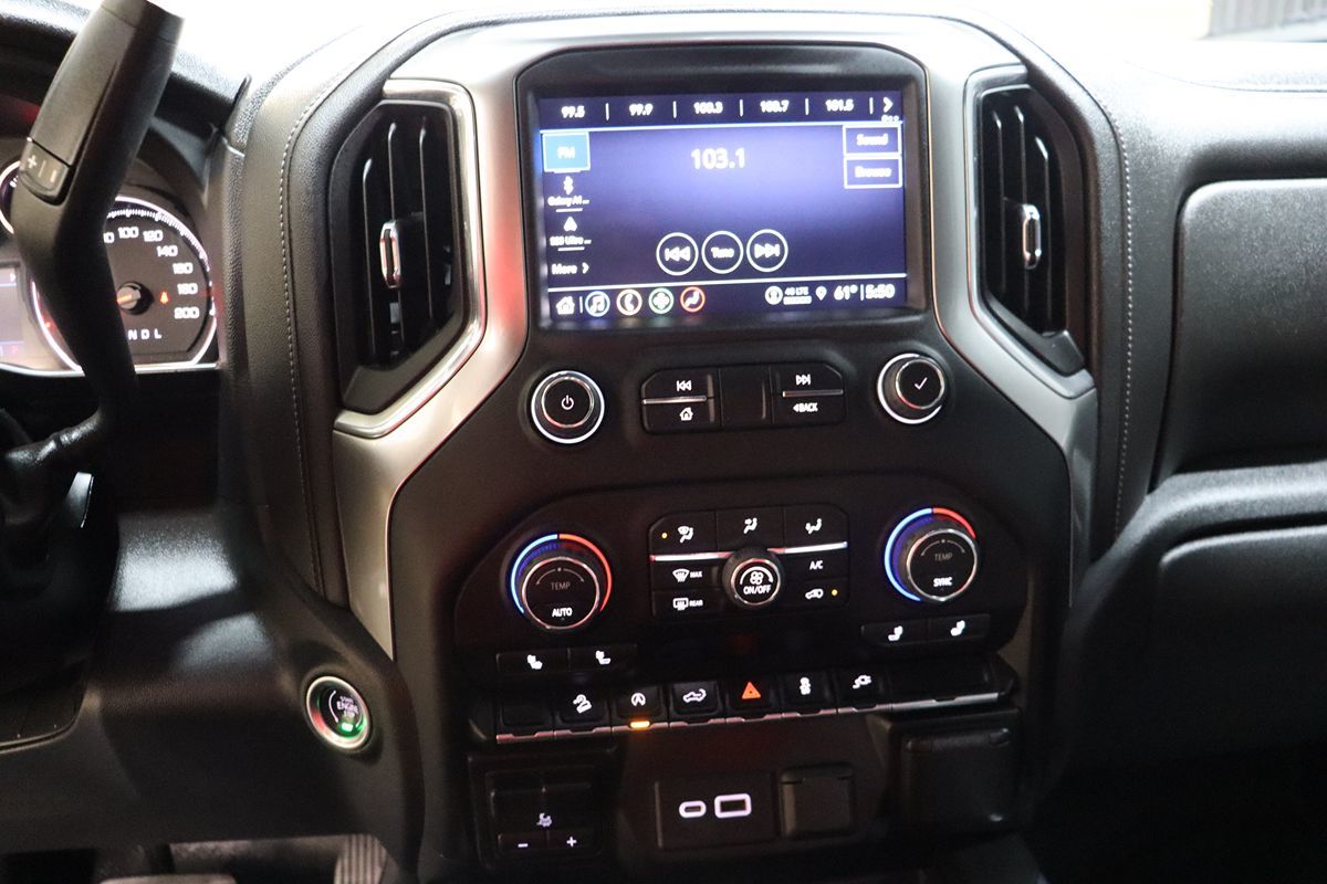 2022 Chevrolet Silverado 1500 RST photo 32