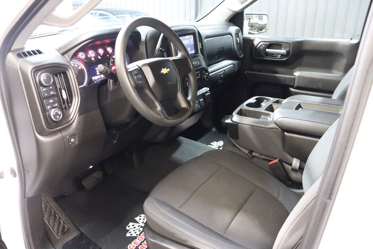 2020 Chevrolet Silverado 1500 Custom photo 22