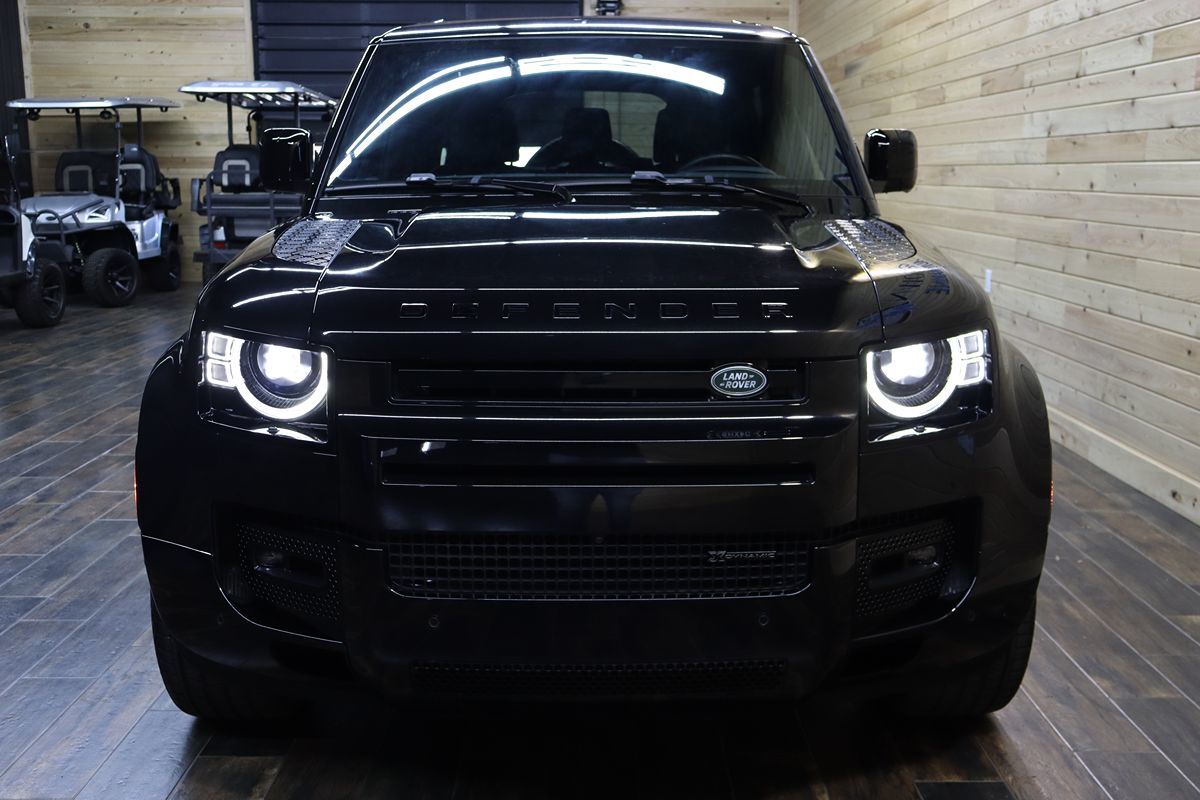2023 Land Rover Defender X-Dynamic SE photo 7
