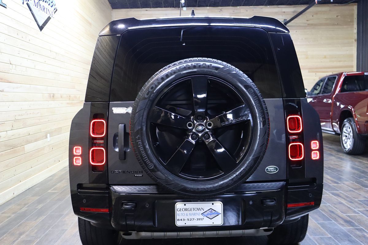 2023 Land Rover Defender X-Dynamic SE photo 5
