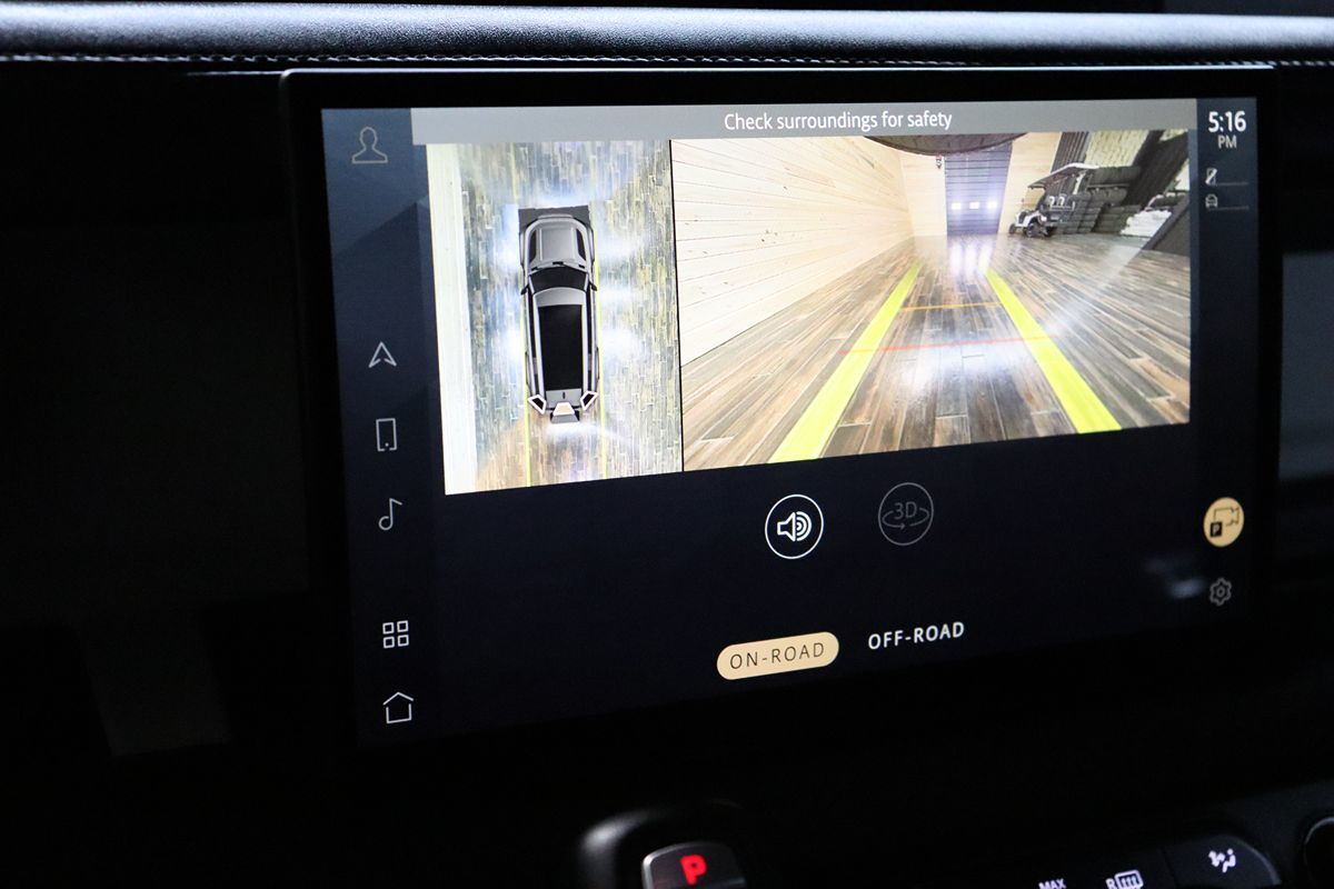 2023 Land Rover Defender X-Dynamic SE photo 45