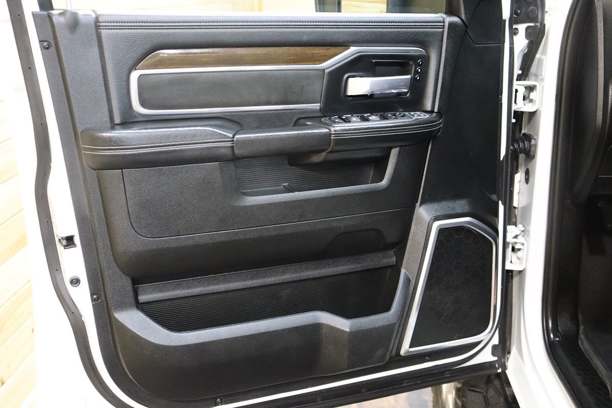 2023 Ram 2500 Laramie photo 27