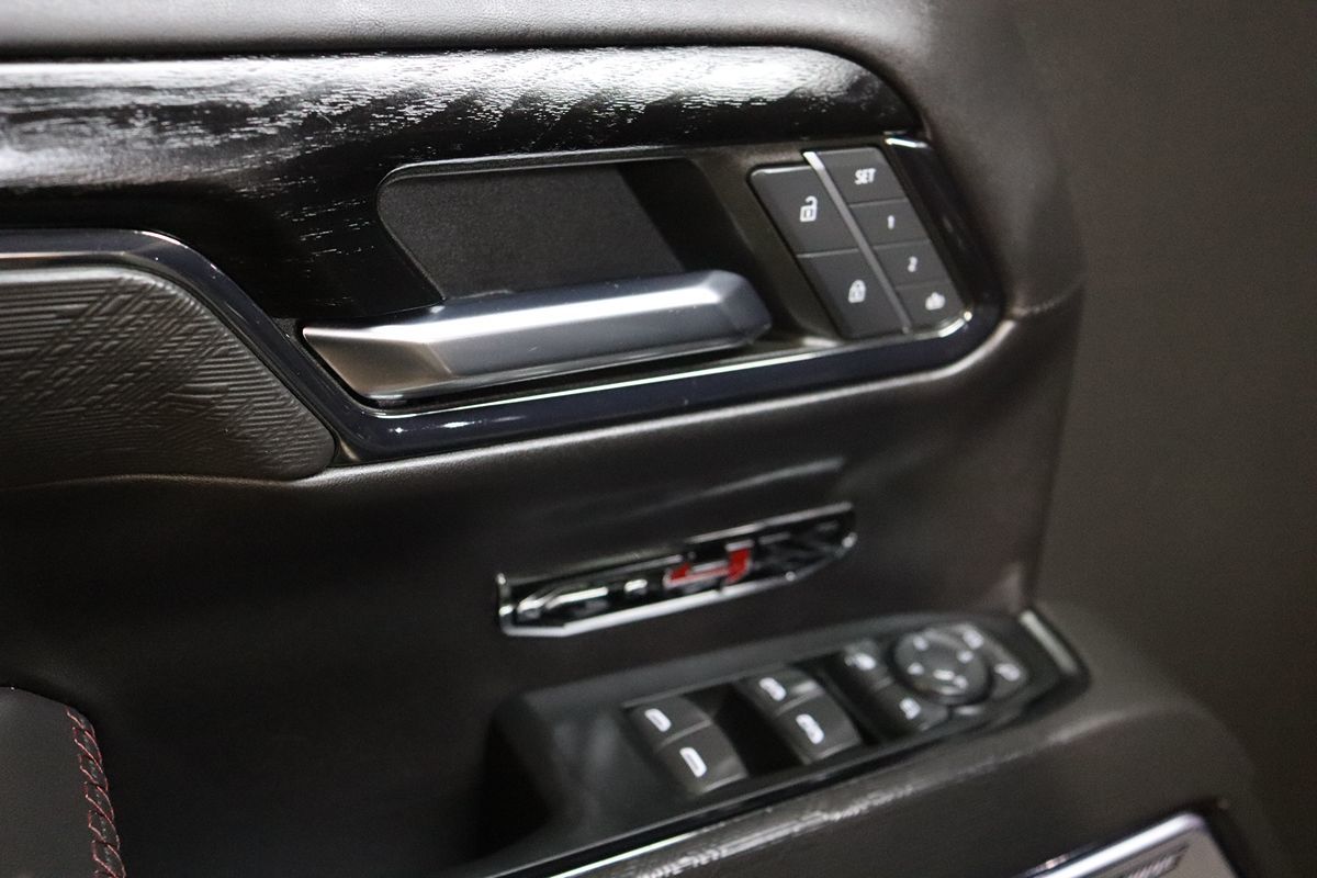 2024 Gmc Sierra 1500 AT4X photo 35