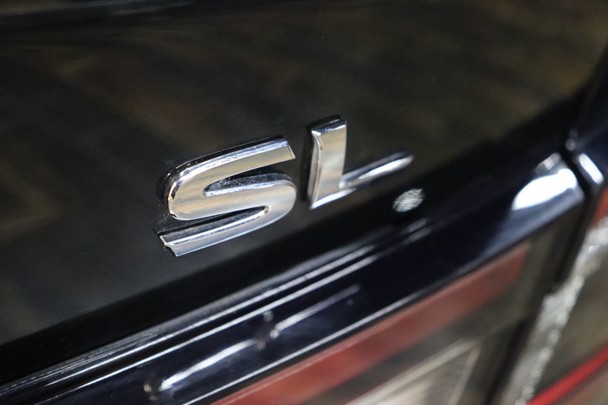 2019 Nissan Maxima SL photo 16