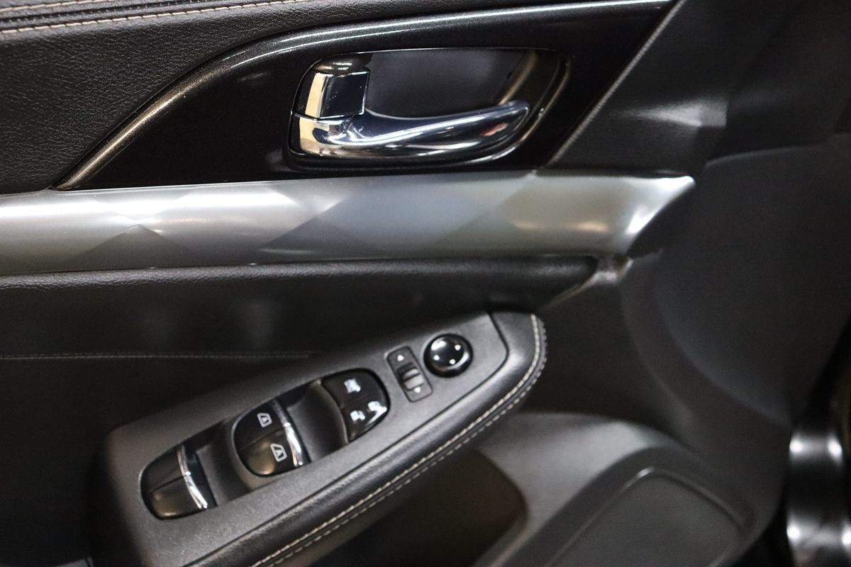 2019 Nissan Maxima SL photo 25