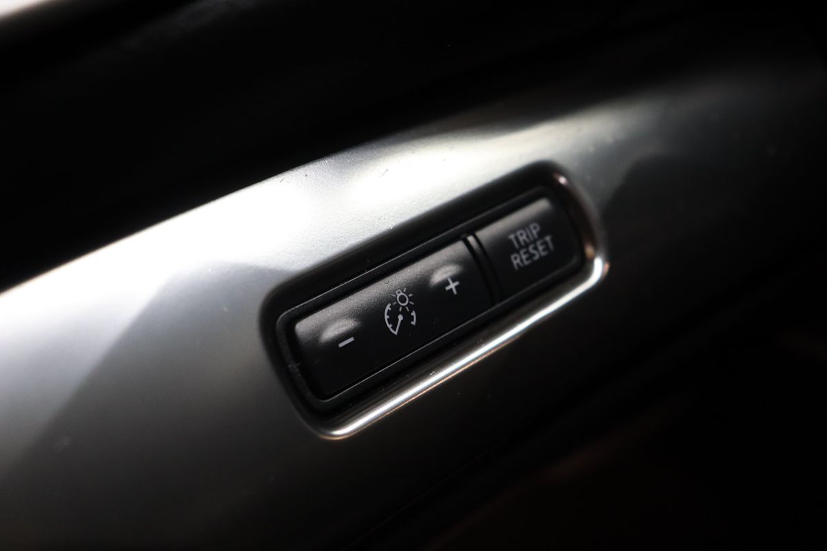 2019 Nissan Maxima SL photo 26