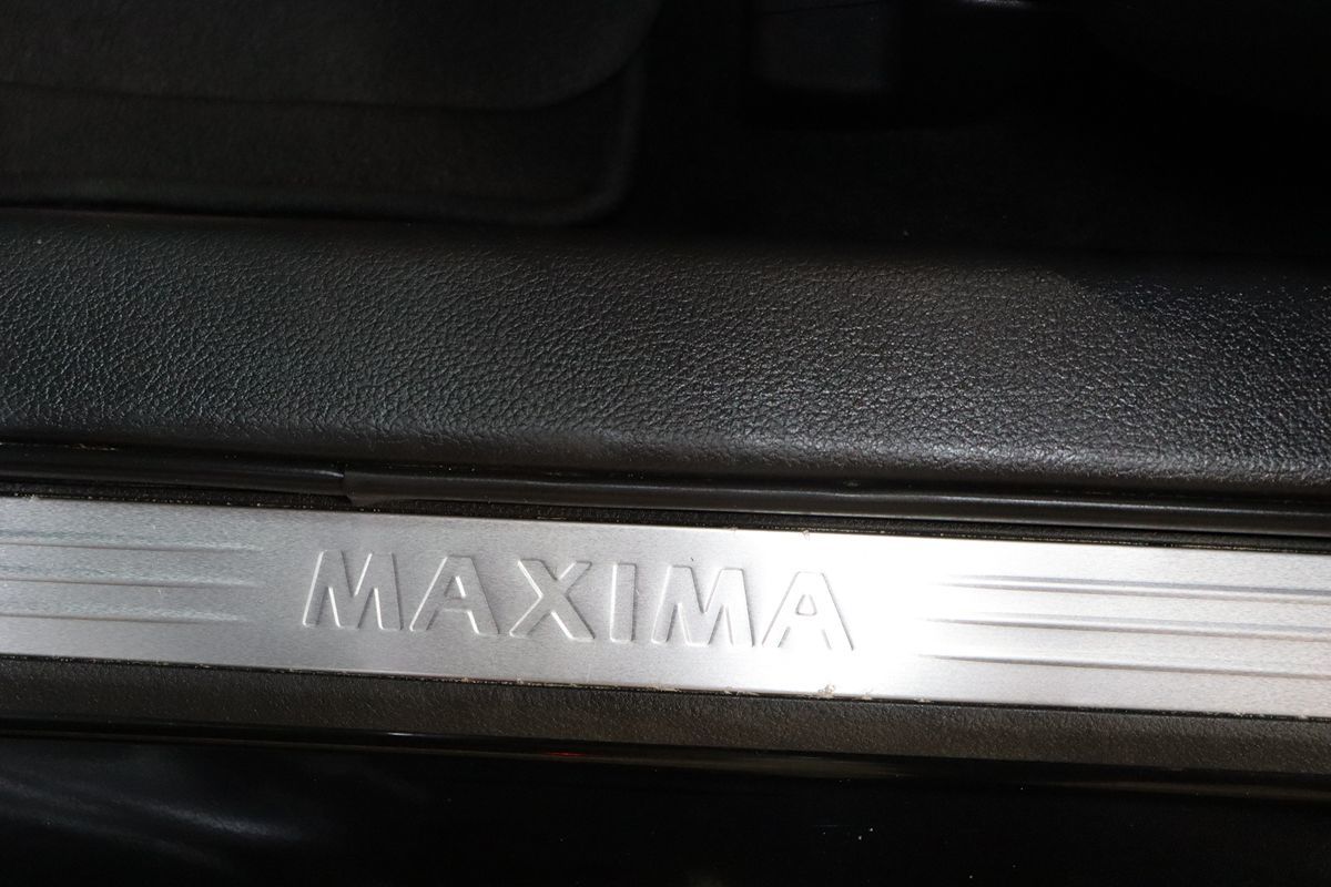 2019 Nissan Maxima SL photo 27