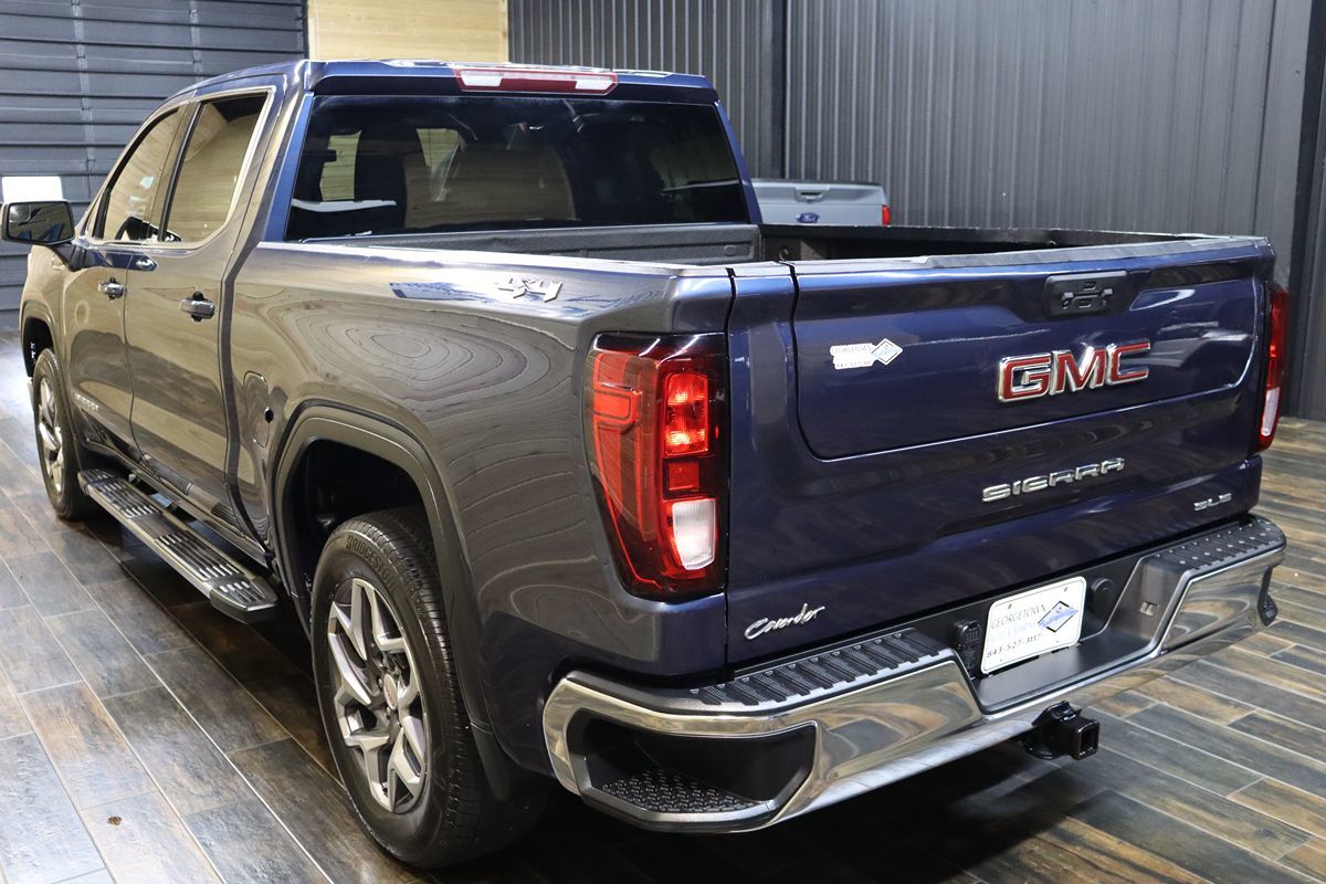 2022 Gmc Sierra 1500 SLE photo 3
