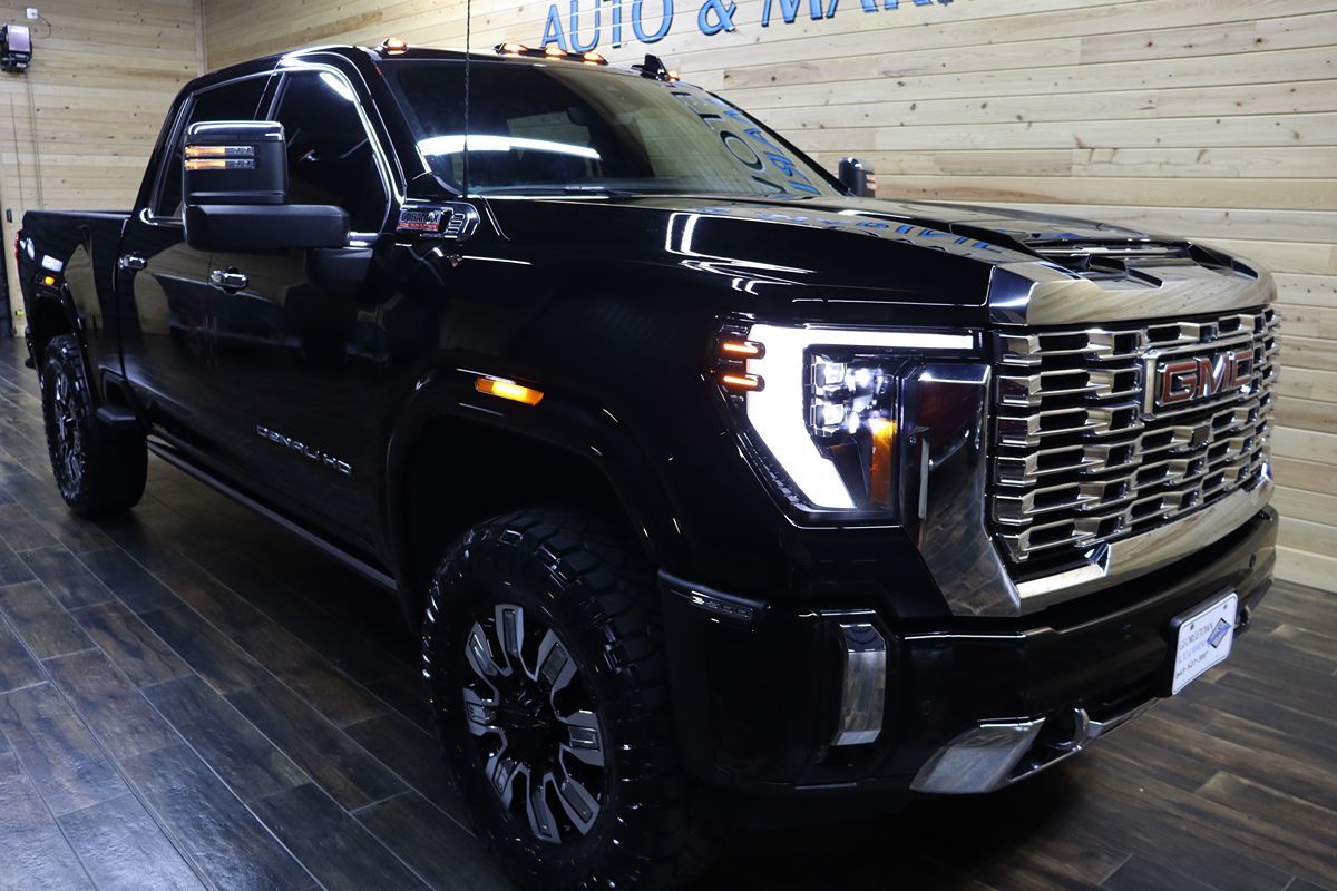 2024 Gmc Sierra 2500 HD Denali photo 2