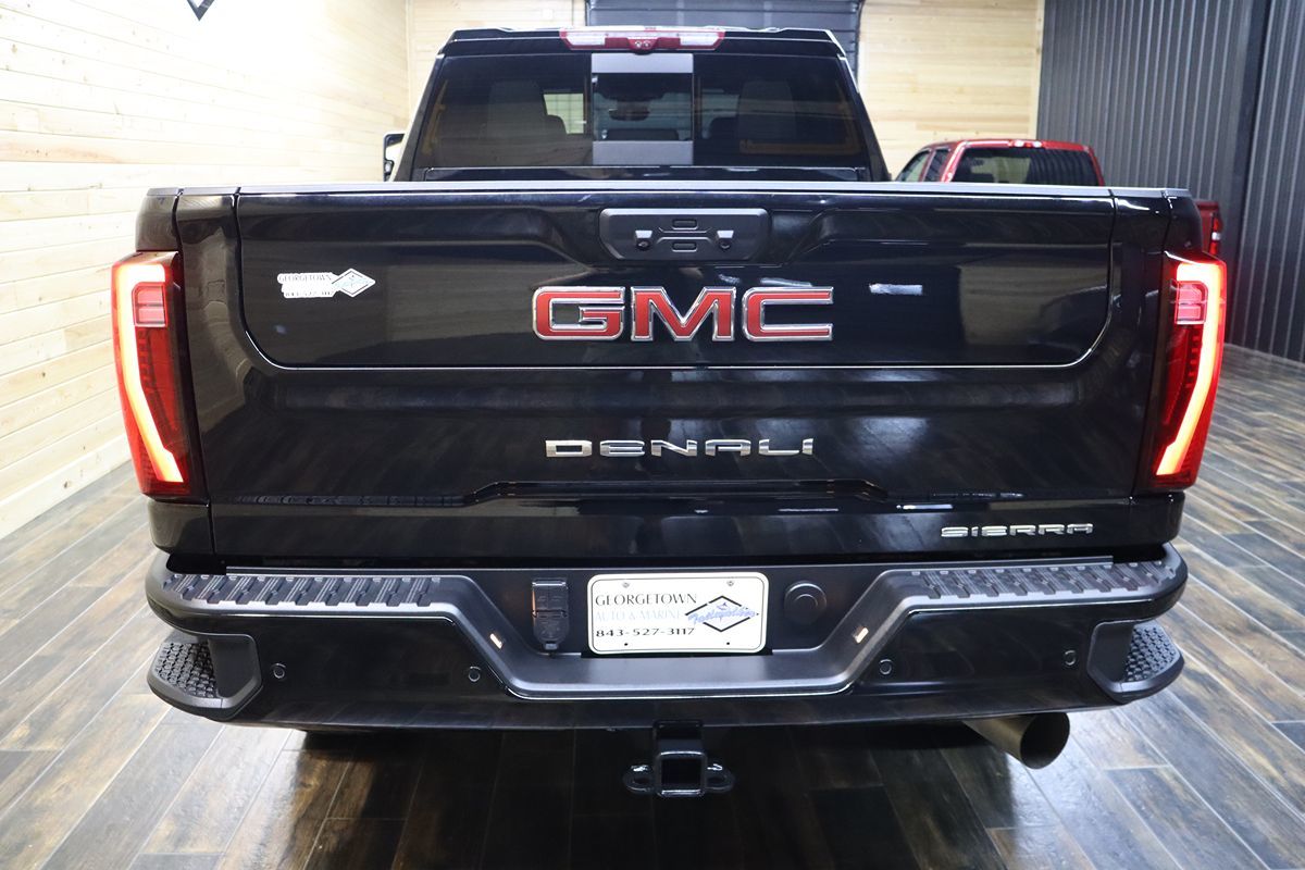 2024 Gmc Sierra 2500 HD Denali photo 4