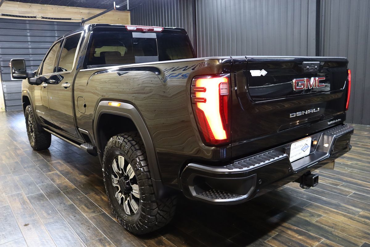 2024 Gmc Sierra HD Denali photo 3