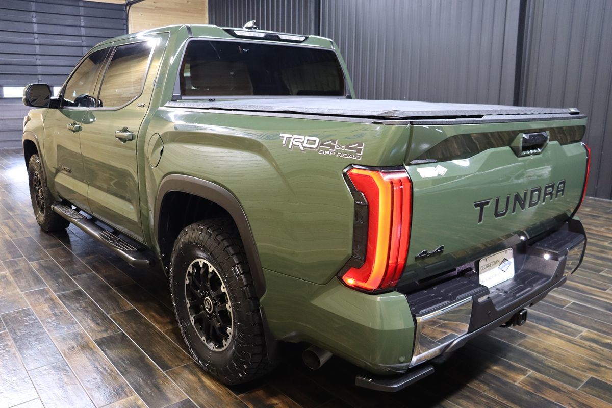 2023 Toyota Tundra SR5 photo 3