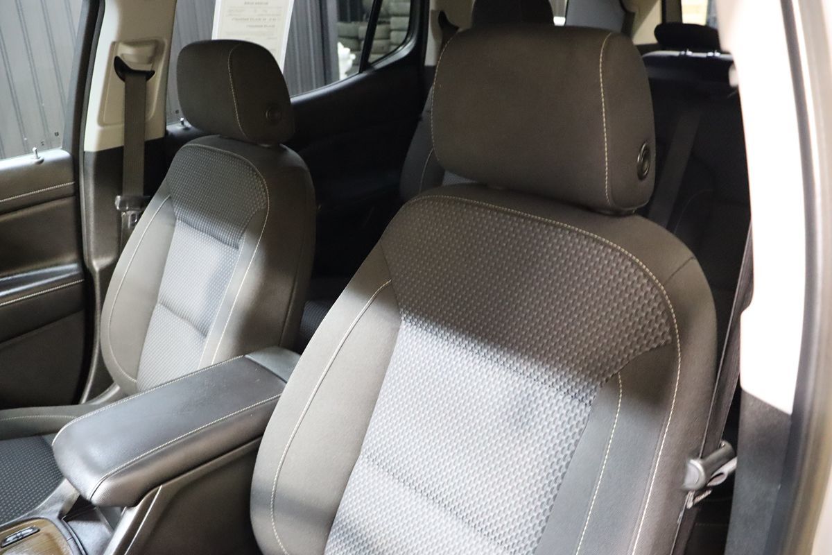 2020 Gmc Acadia SLE photo 26