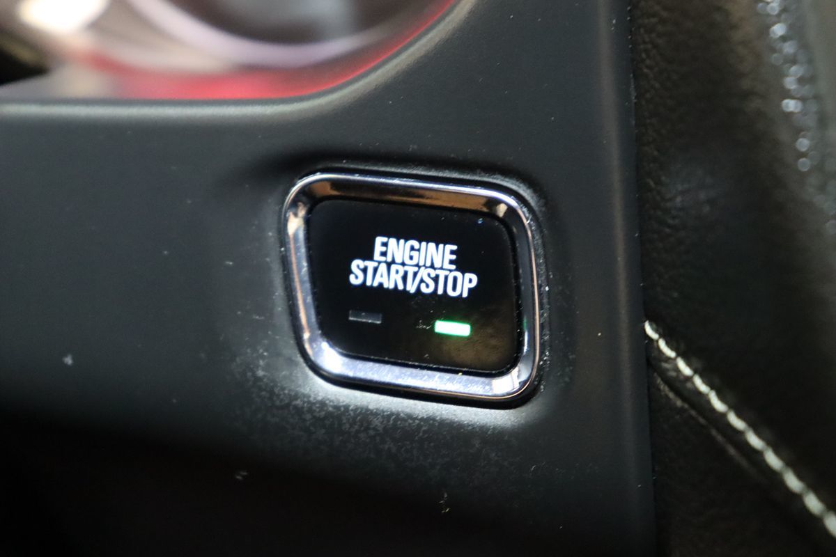 2020 Gmc Acadia SLE photo 35
