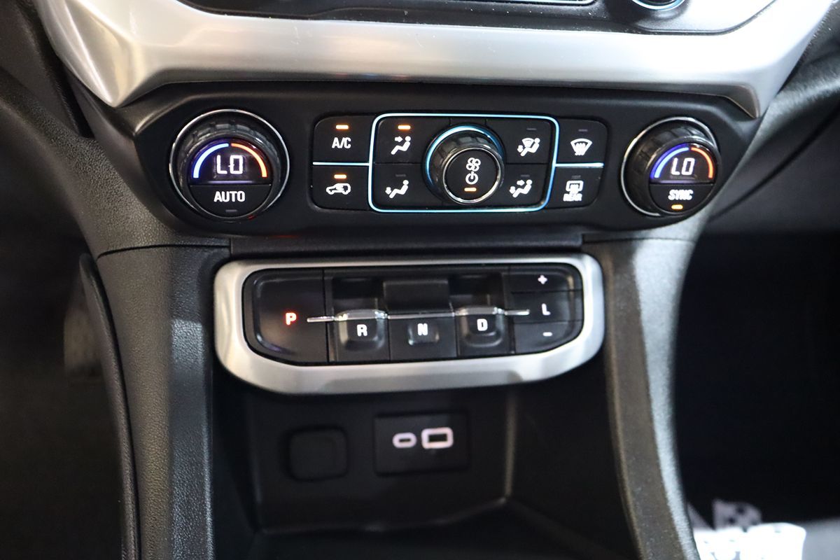 2020 Gmc Acadia SLE photo 38