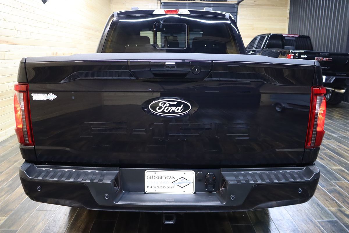 2025 Ford F-150 XLT photo 4