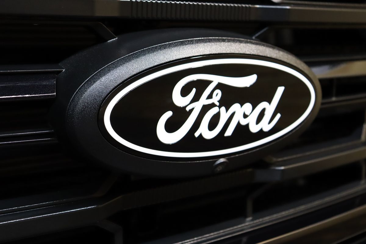 2025 Ford F-150 XLT - Photo 14