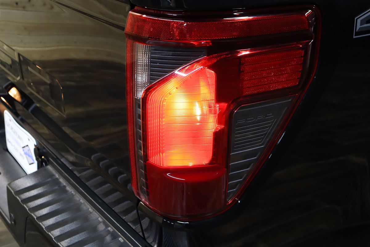 2025 Ford F-150 XLT - Photo 21
