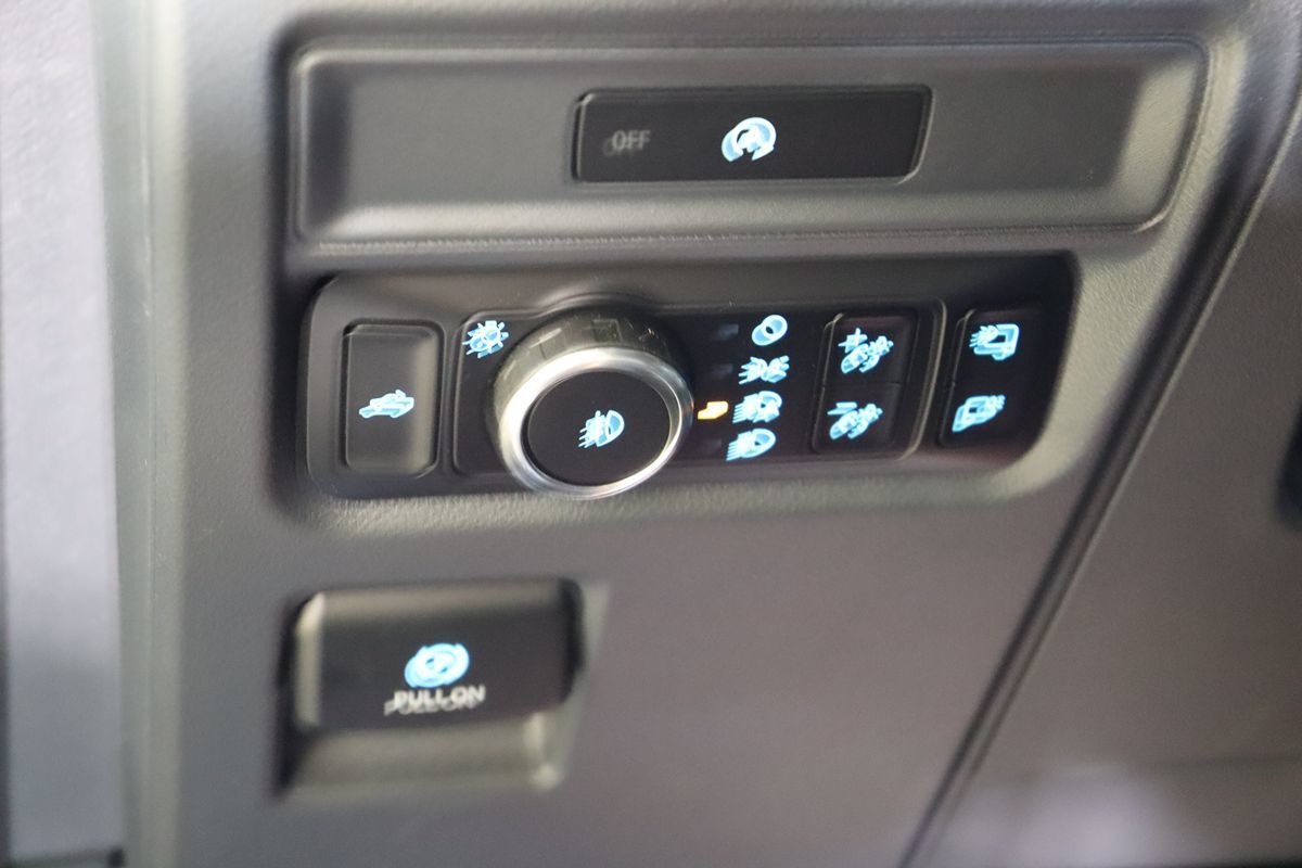 2025 Ford F-150 XLT - Photo 37