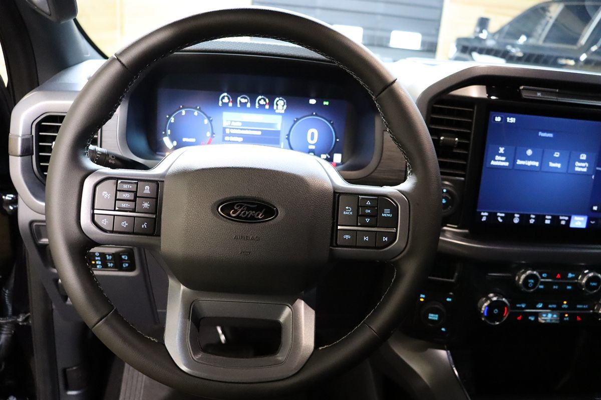 2025 Ford F-150 XLT - Photo 38