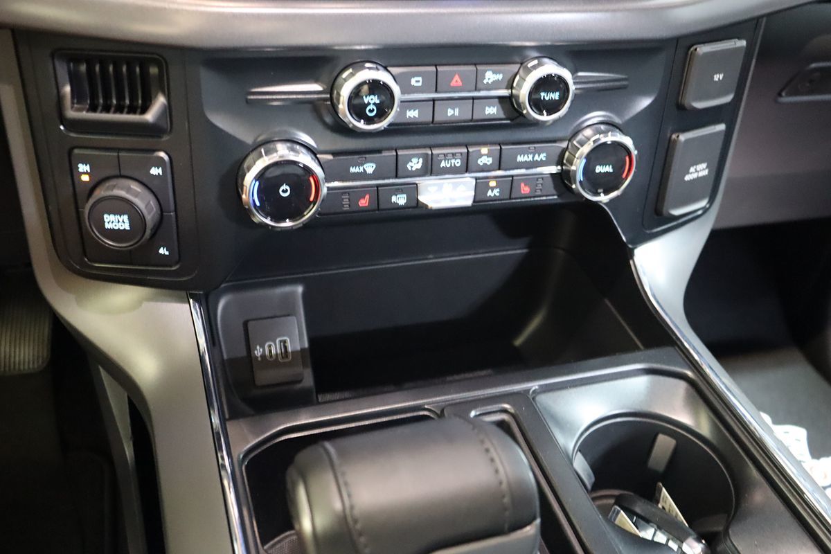 2025 Ford F-150 XLT - Photo 53