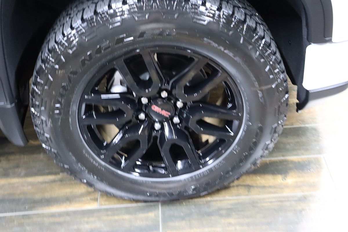 2024 GMC Sierra 1500 Elevation - Photo 31