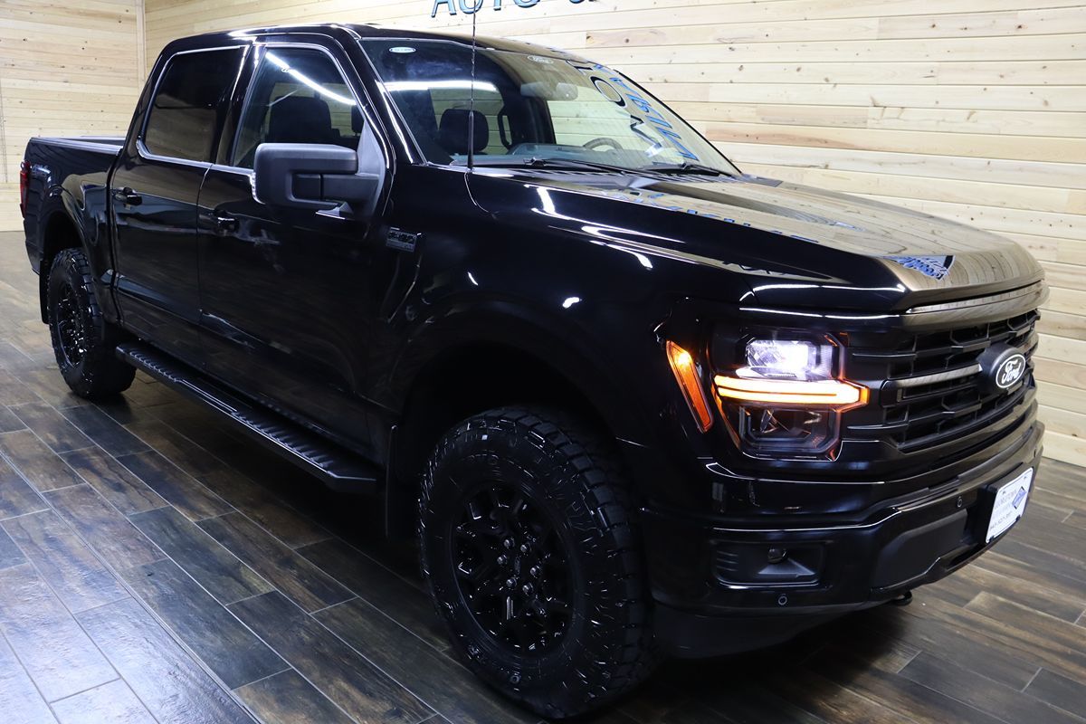 2025 Ford F-150 XLT photo 2