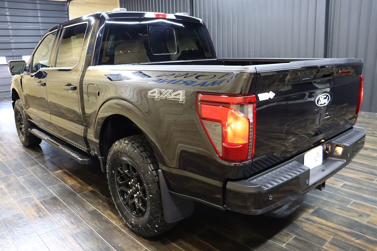 2025 Ford F-150 XLT photo 3