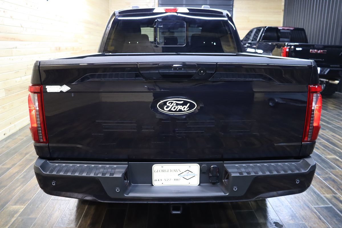 2025 Ford F-150 XLT photo 4