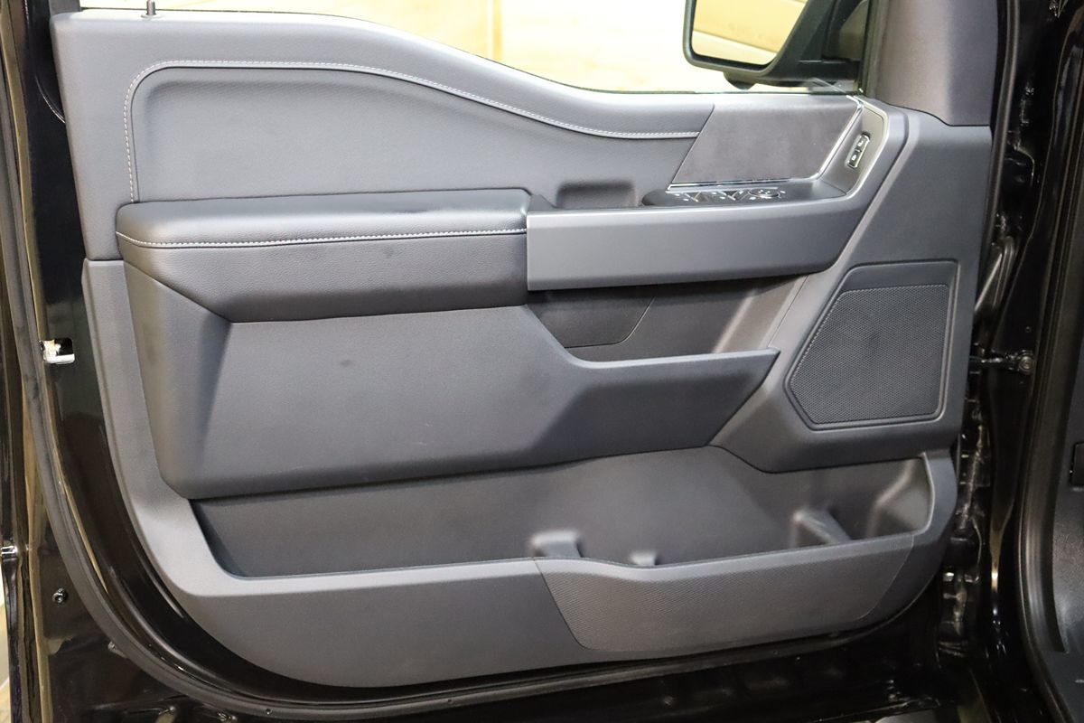 2025 Ford F-150 XLT - Photo 34