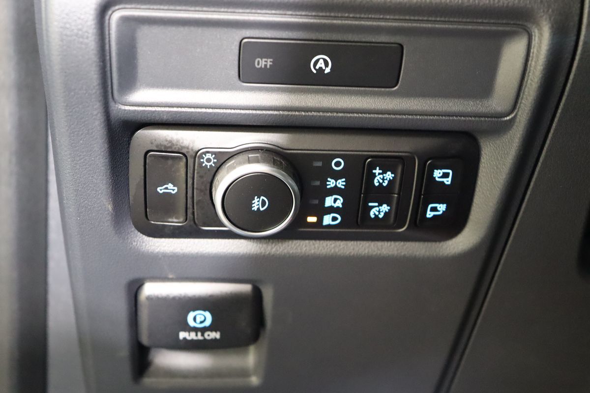 2025 Ford F-150 XLT - Photo 39