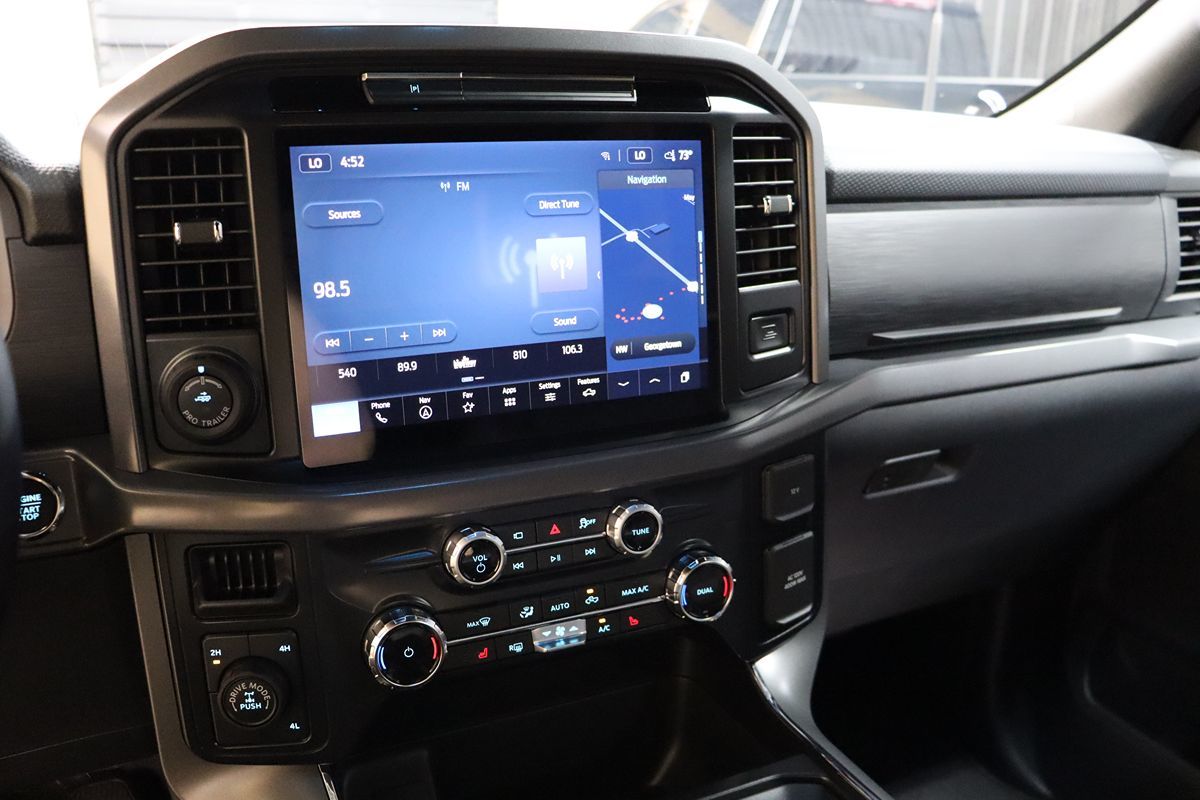 2025 Ford F-150 XLT - Photo 47