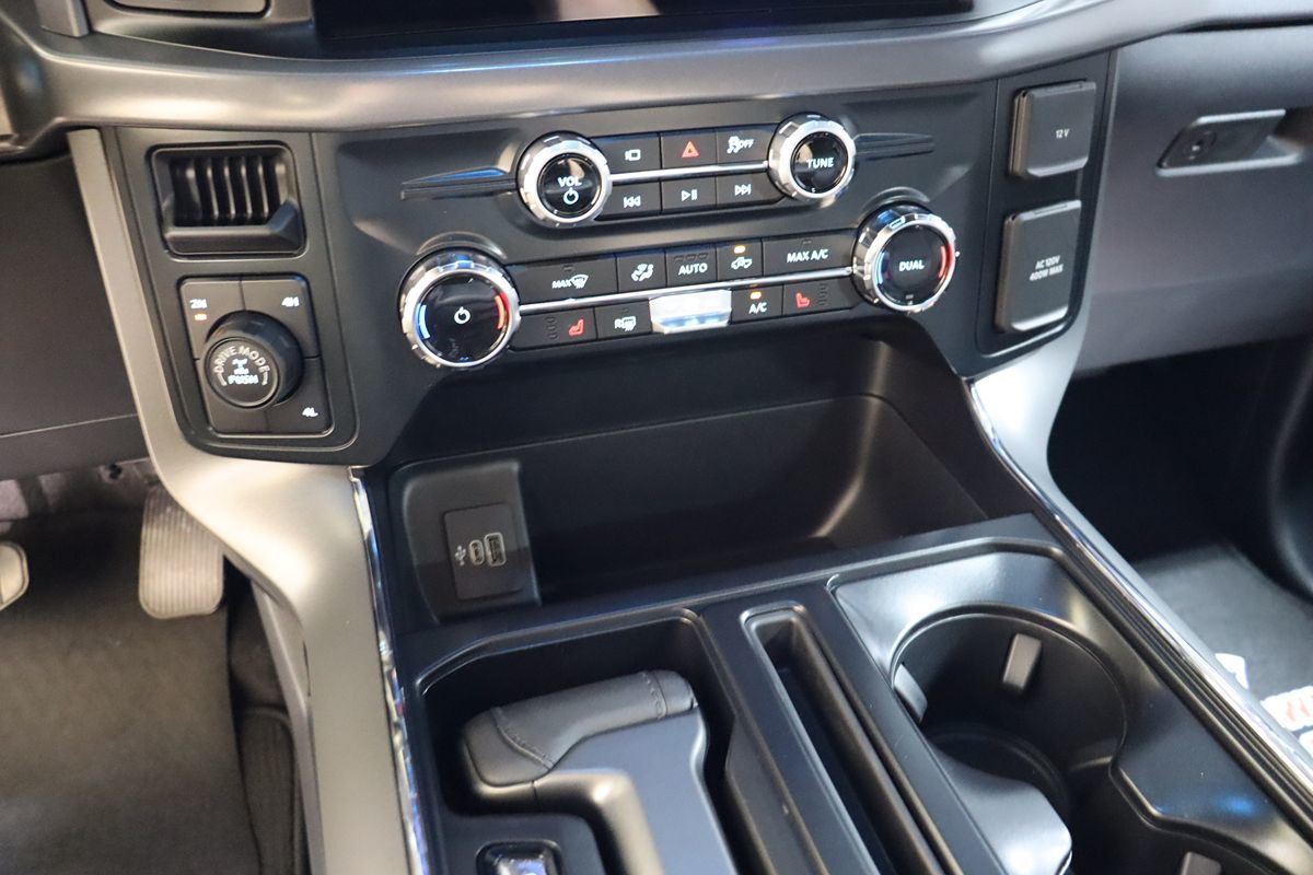 2025 Ford F-150 XLT - Photo 53