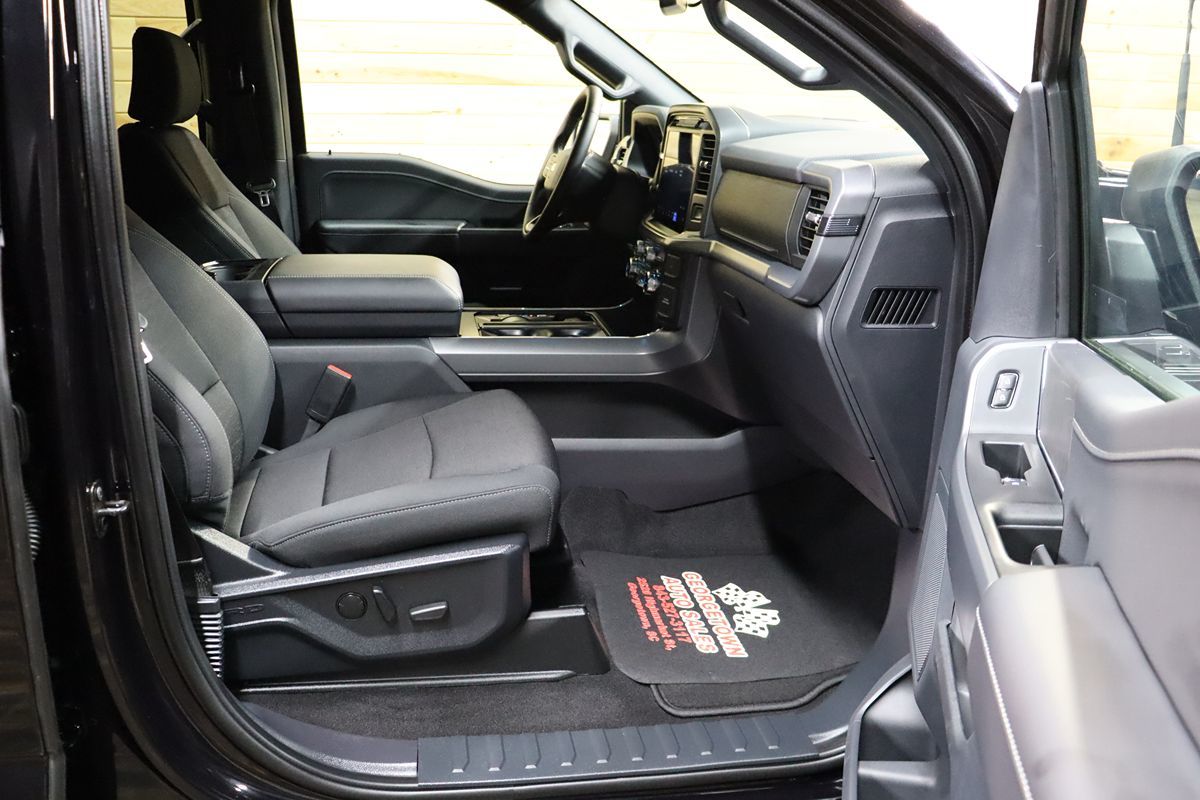 2025 Ford F-150 XLT - Photo 60