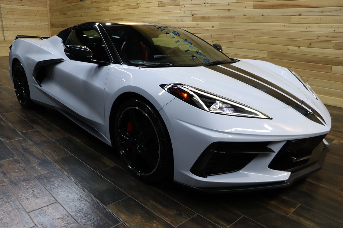 2024 Chevrolet Corvette 3LT photo 2