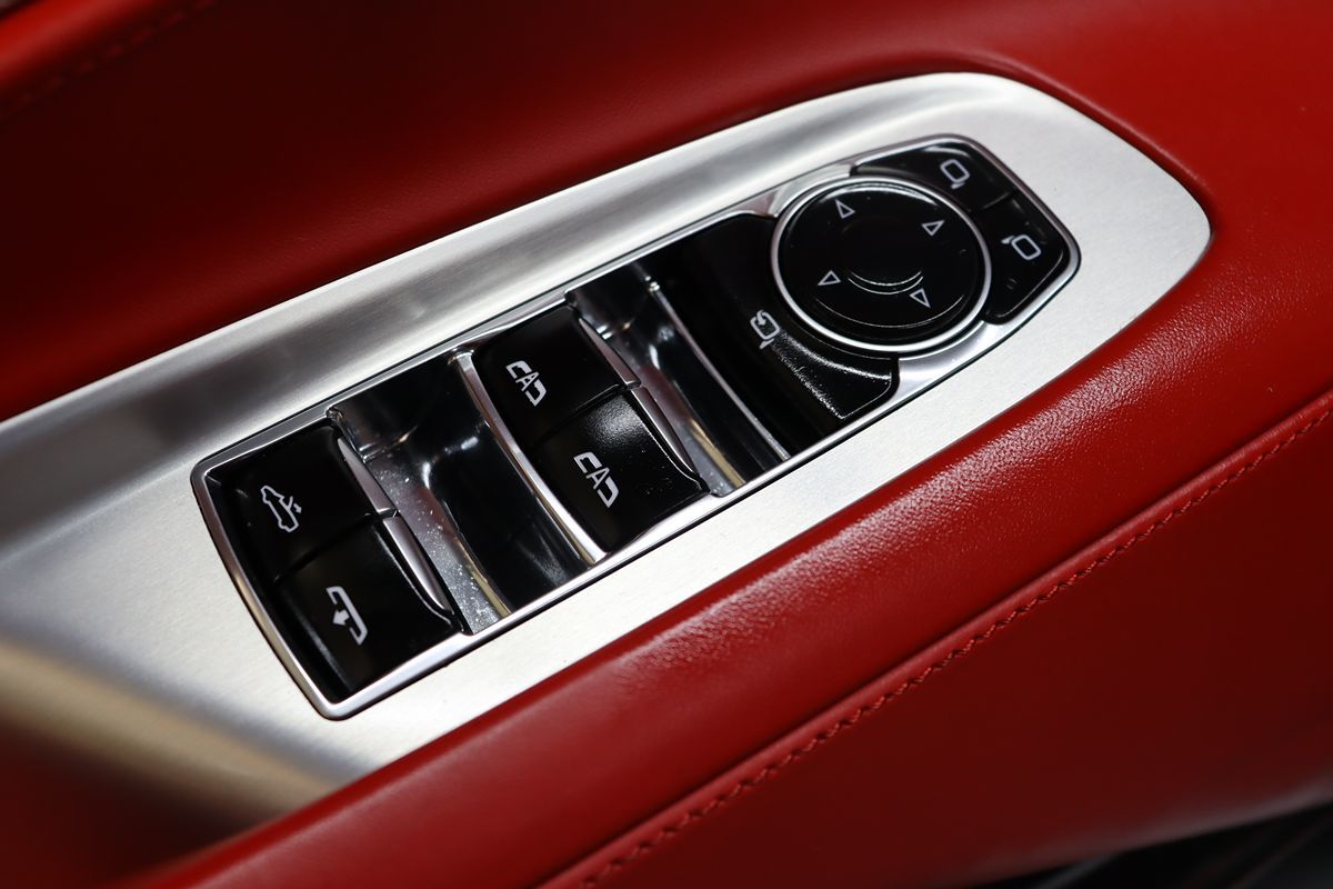2024 Chevrolet Corvette 3LT - Photo 37
