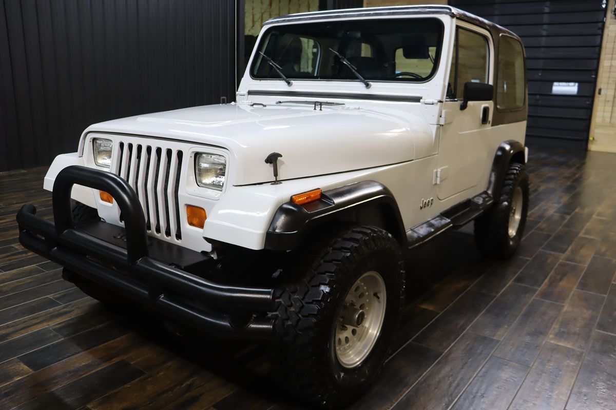 1992 Jeep Wrangler S photo 7
