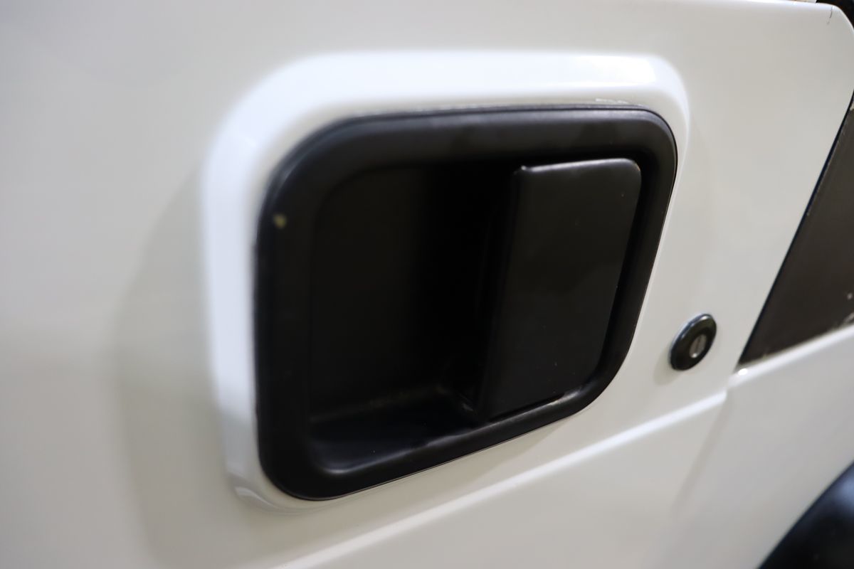 1992 Jeep Wrangler S photo 14