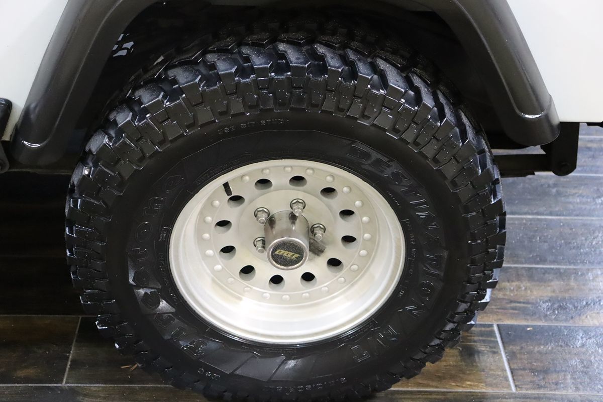 1992 Jeep Wrangler S photo 34